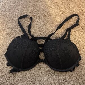 Victoria’s Secret push up bra front closure
